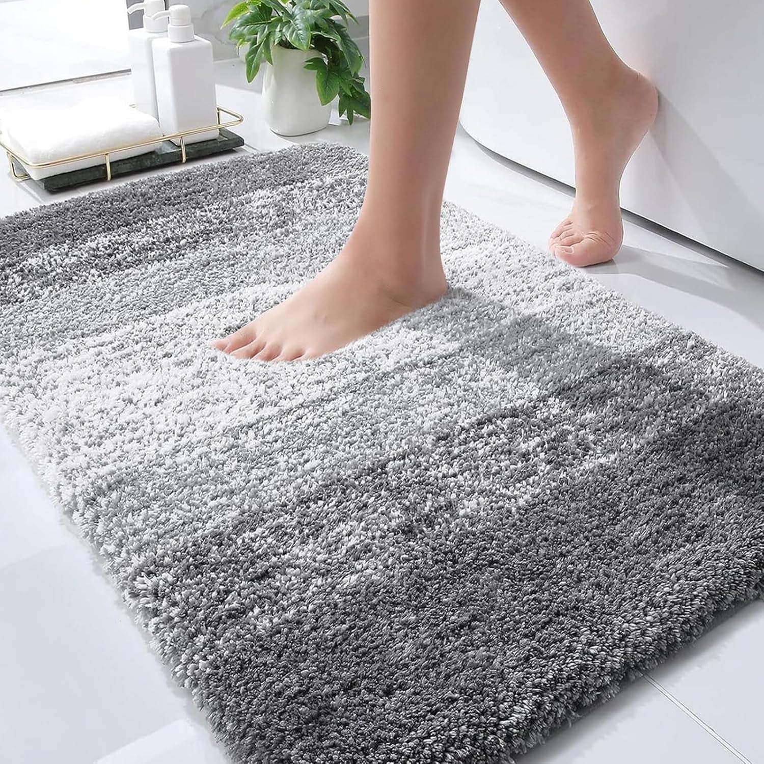 Bathroom Rugs Mat 30X20, Extra Soft Absorbent Microfiber Bath Rugs, Rubber Backing, Quick Dry, Machine Washable Bath Mats for Bathroom Floor, Tub and Shower, Home Decor Accessories, Grey