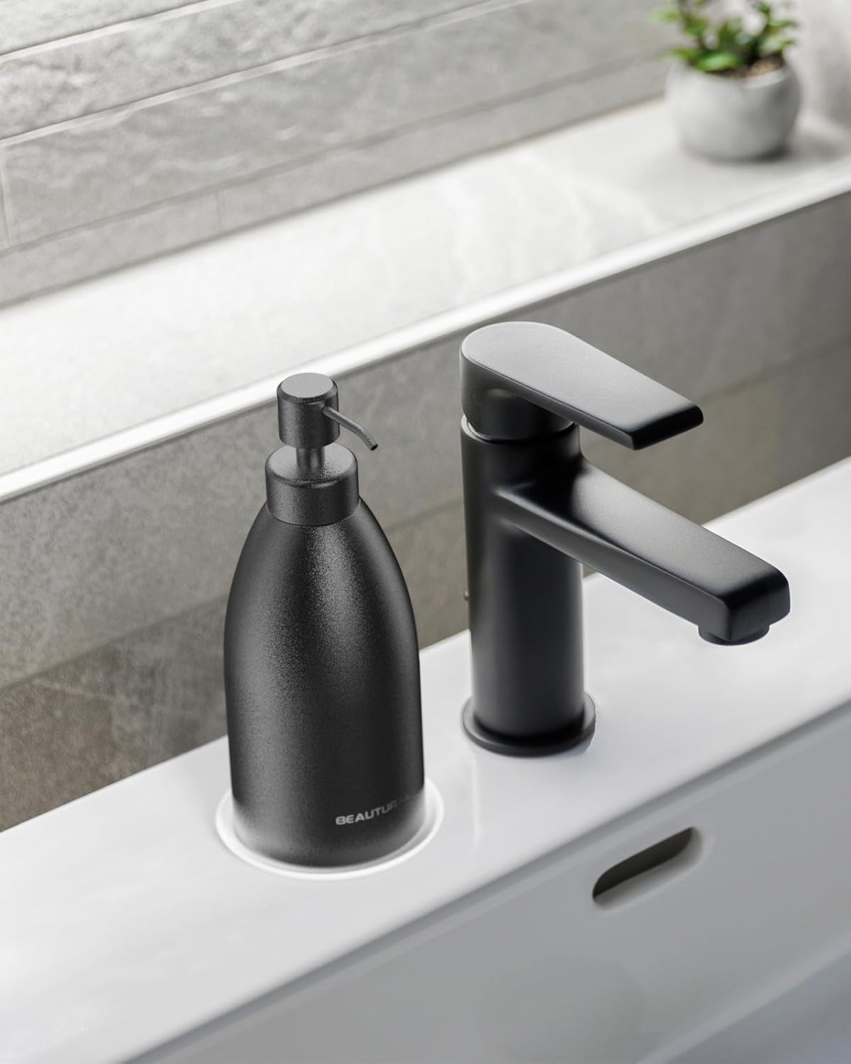 Matte Black Stainless Steel Soap Dispenser 15.2 Oz, Rust-Proof Refillable Liquid Soap Pump Bottle for Kitchen, Bathroom and Countertop Hand Dish Lotion [2025 Upgraded]