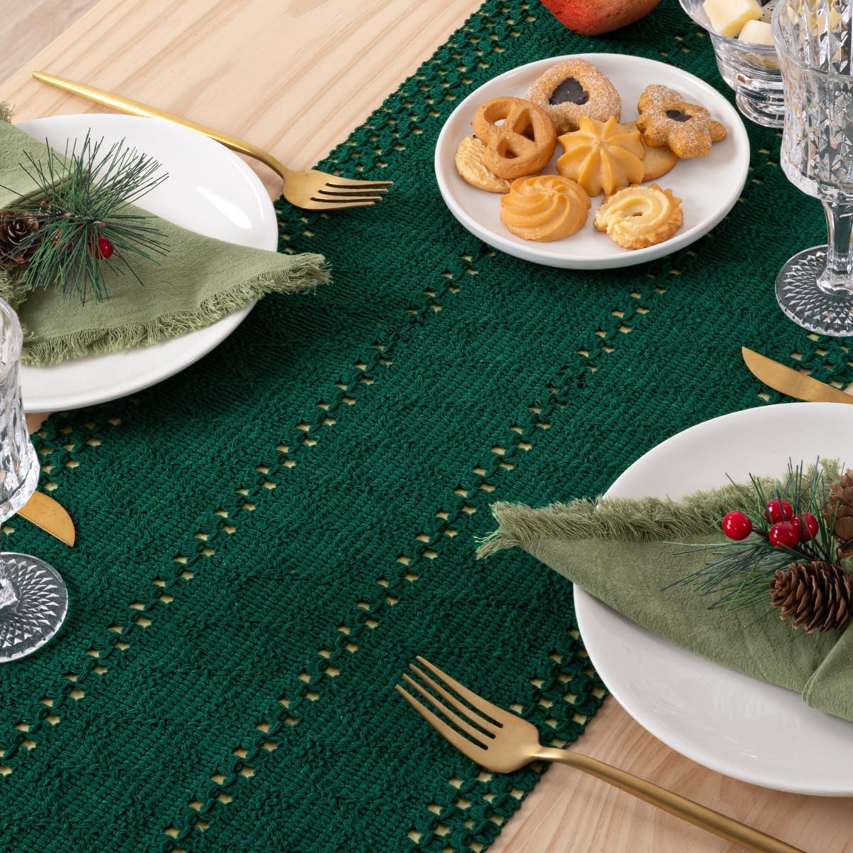 Macrame Table Runner 12 X 36 Inches Boho Farmhouse Table Runner with Tassels Cotton Linen Woven Table Runner for Spring Dining Table Home Decor, Emerald Green