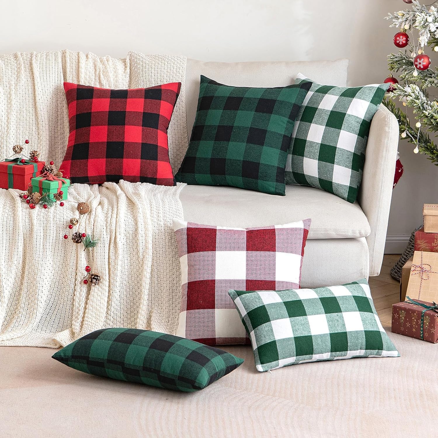 Pack of 2 Christmas Buffalo Check Plaids Porch Throw Pillow Covers Classic Retro Linen Farmhouse Cushion Case Soft Pillowcases for Home Decor Sofa Bedroom Couch 18 X 18 Inch Green and Black