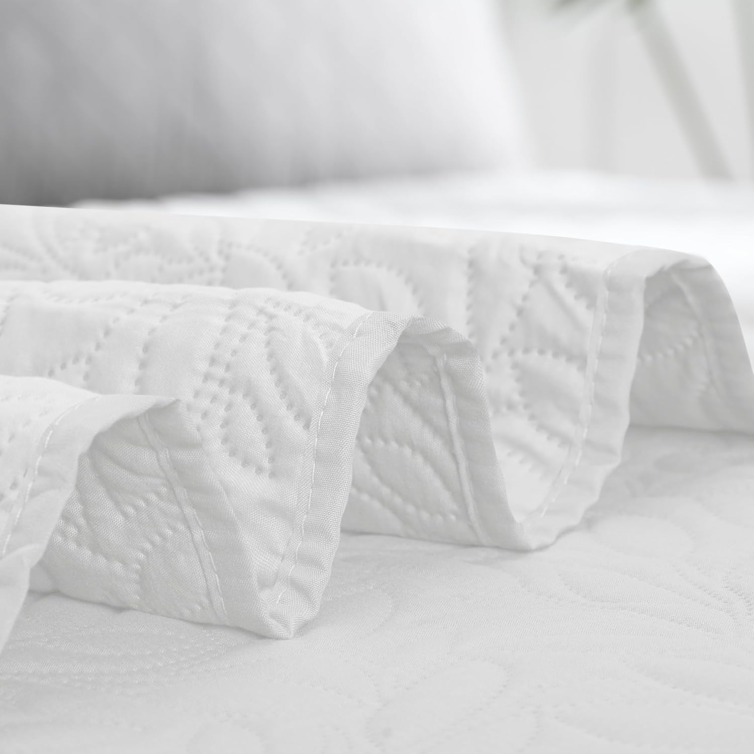 Waterproof Dog Bed Cover Reversible Leak Proof Pet Blanket Replacement Mat for Furniture Washable Couch Cover Sofa Cover for Dogs Cat(52X86 Inch, White/White)