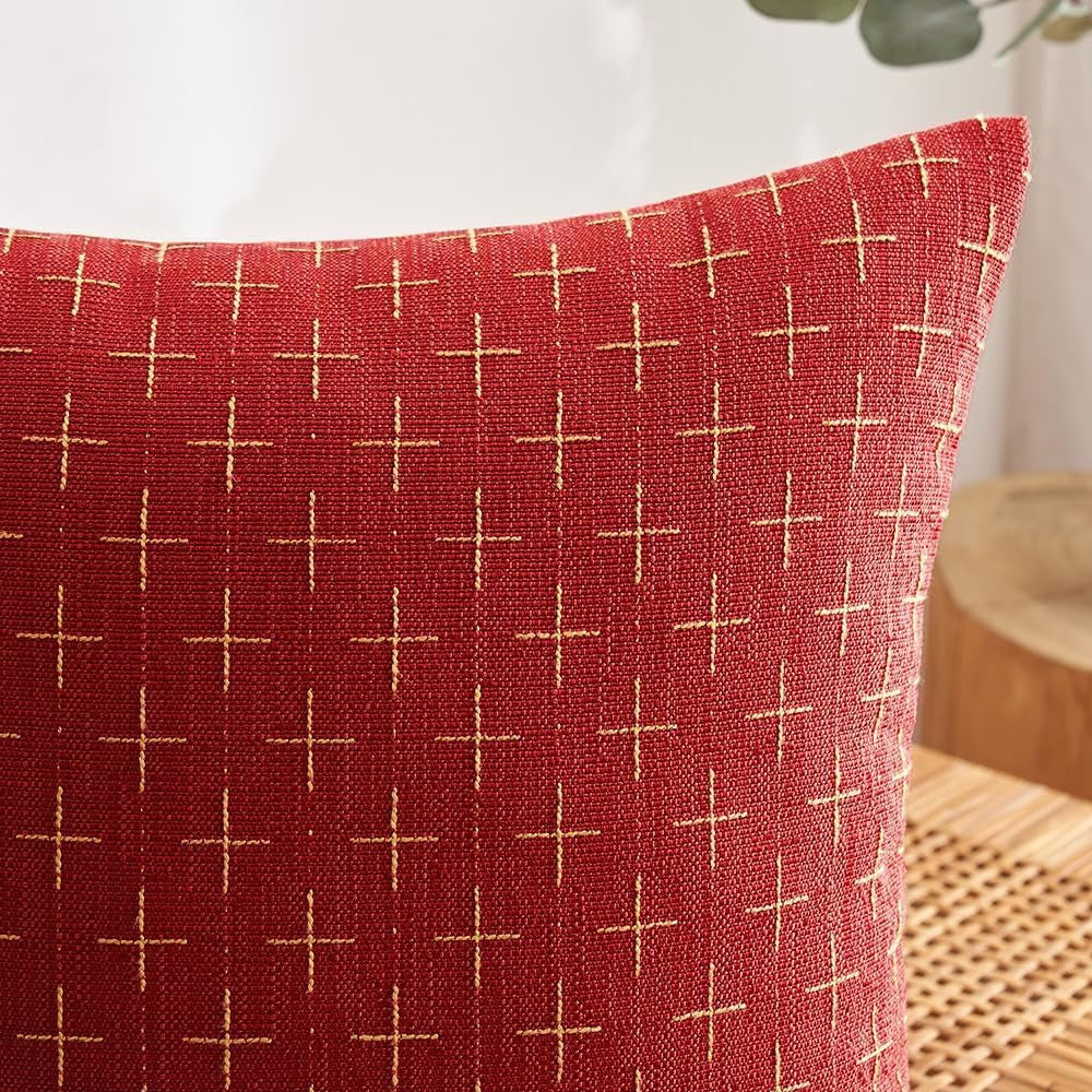 Pack of 2 Christmas Decorative Burlap Linen Throw Pillow Covers Modern Farmhouse Pillowcase Rustic Woven Textured Cushion Cover for Sofa Couch Bed 18X18 Inch Christmas Red