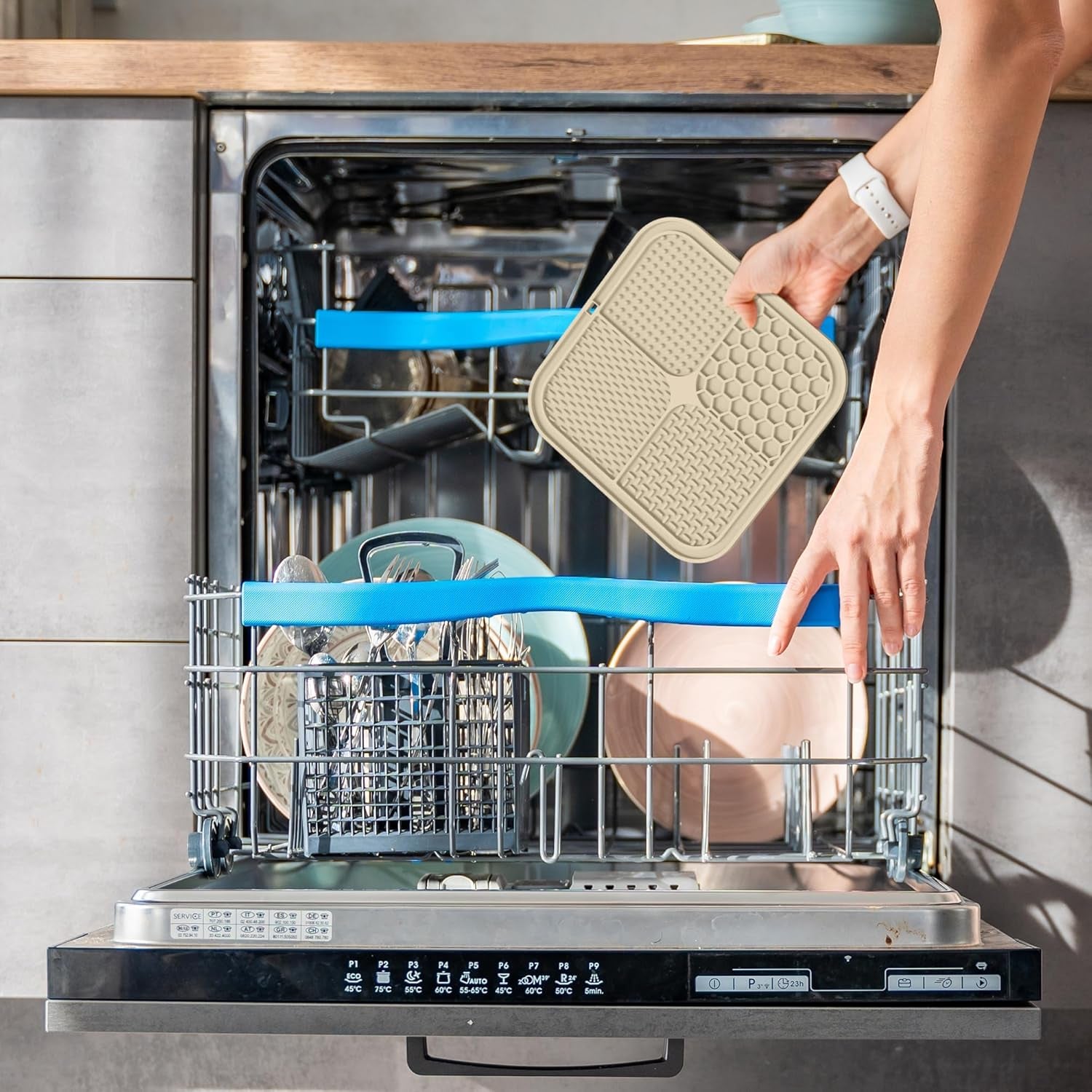 2 Pack Lick Mat for Dogs,Cats,Upgraded 8.5×8.5 Inches Licking Mats with Suction Cups,Slow Feeder Licking Pad for Anxiety Relief and Boredom Reducer,Suitable for Dog Training Set 2