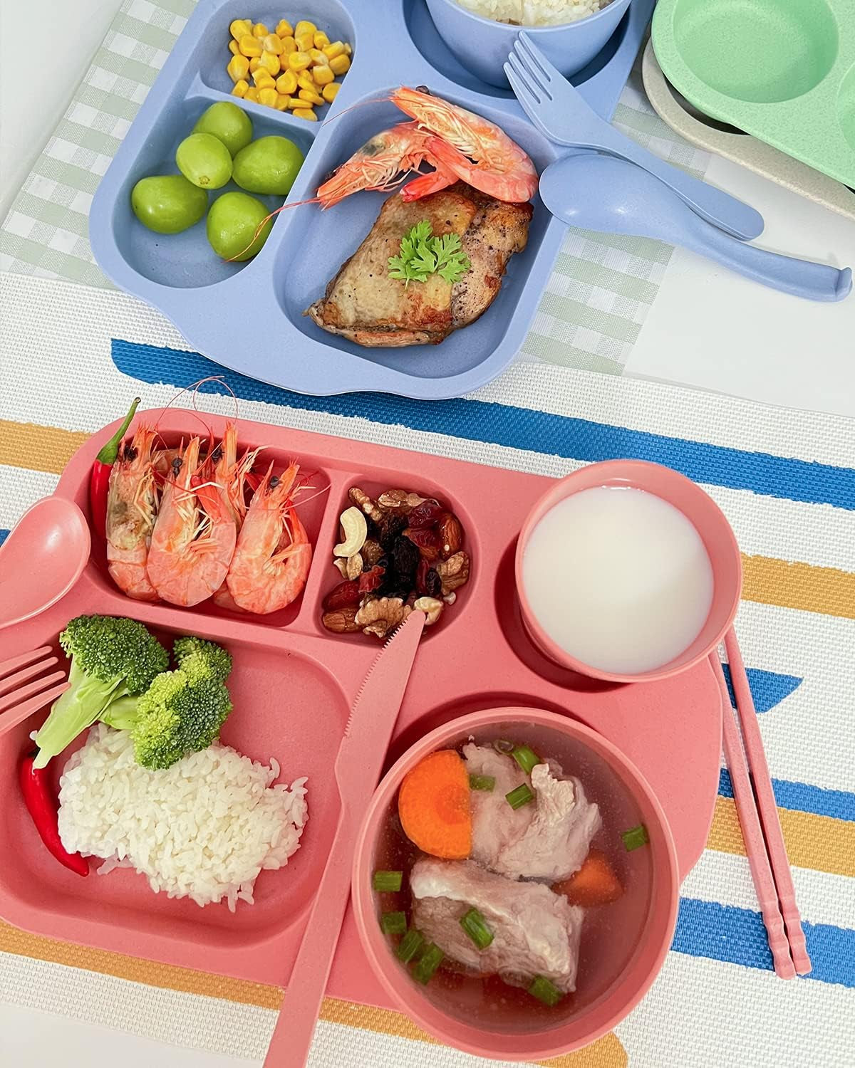 Unbreakable Divided Plates, 4 Pack Wheat Straw Tray, Large Fast Food Tray for Toddlers Adults Kids Children, Lightweight Plates, Dishwasher and Microwave Safe