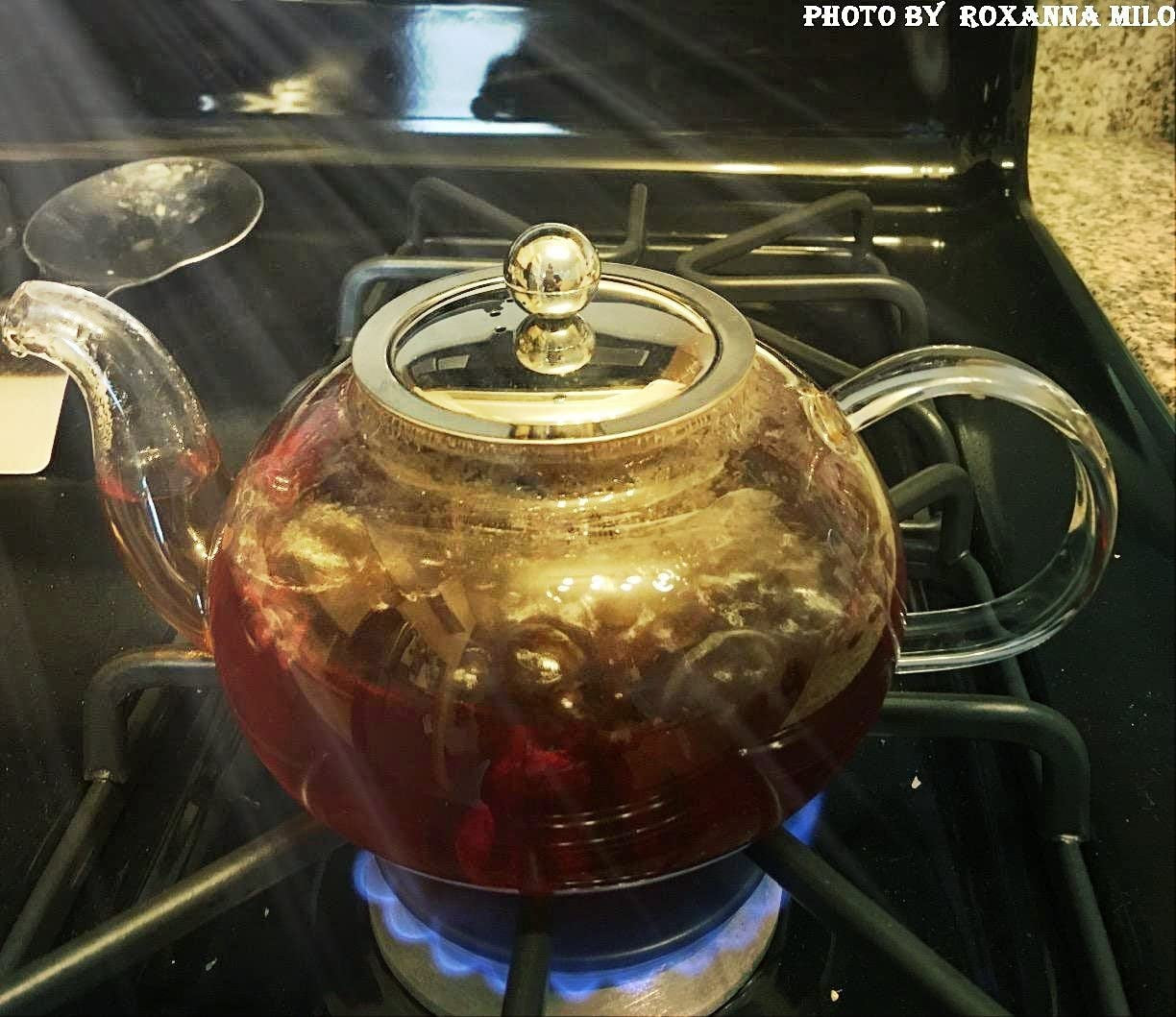 Glass Teapot with Stainless Steel Infuser & Lid, Borosilicate Glass Tea Pot Stovetop Safe, Blooming & Loose Leaf Teapots, 27 Oz