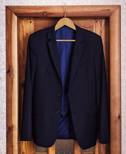 Premium Wooden Hangers 20 Pack - Durable & Slim Coat Hanger - Suit Hanger with 360-Degree Rotatable Hook - Wood Hangers with Shoulder Grooves (Natural Color)