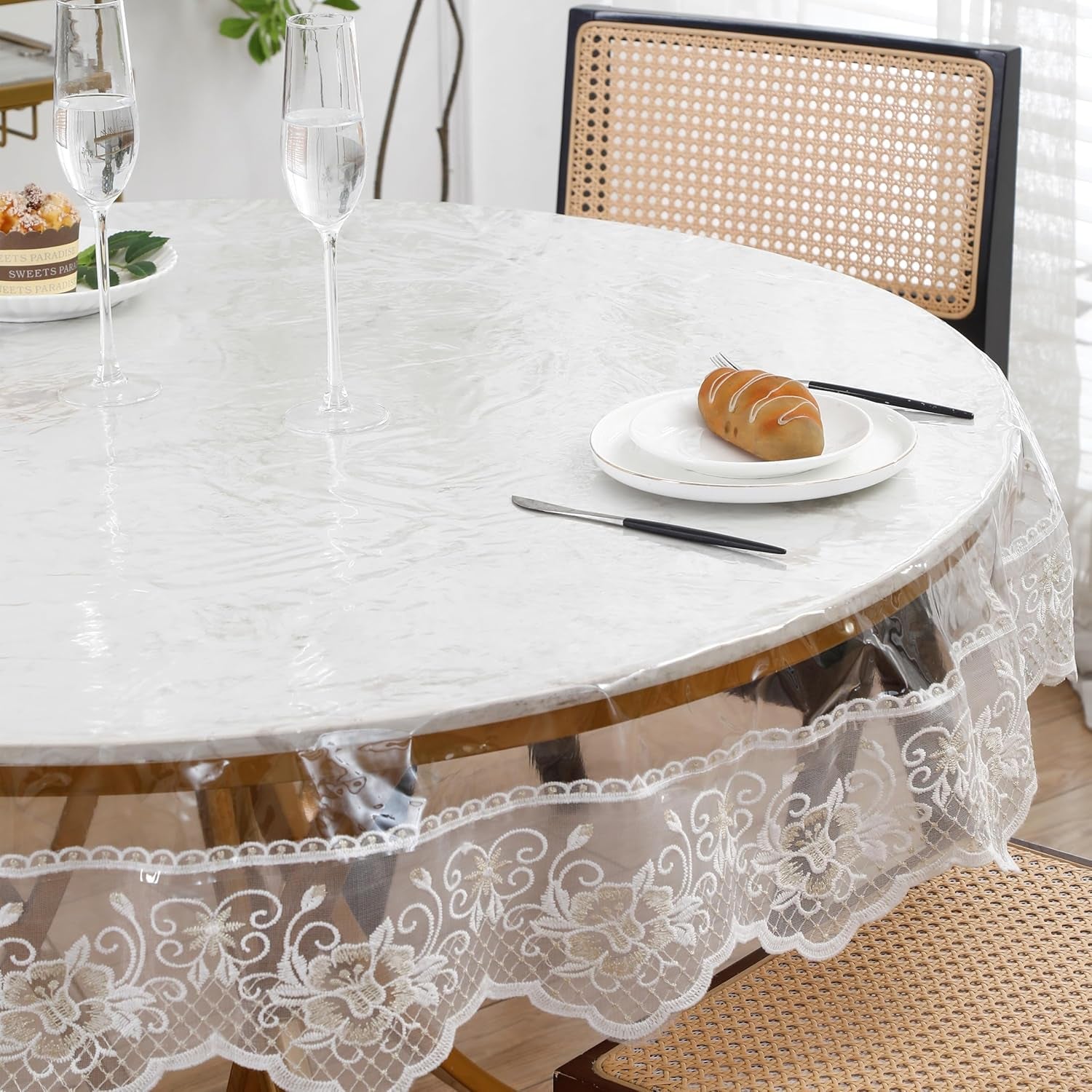 Clear round Plastic Tablecloth Protector with Lace around Waterproof Oil-Proof PVC Table Cloth Stain-Resistant Wipeable Table Cover for round Table
