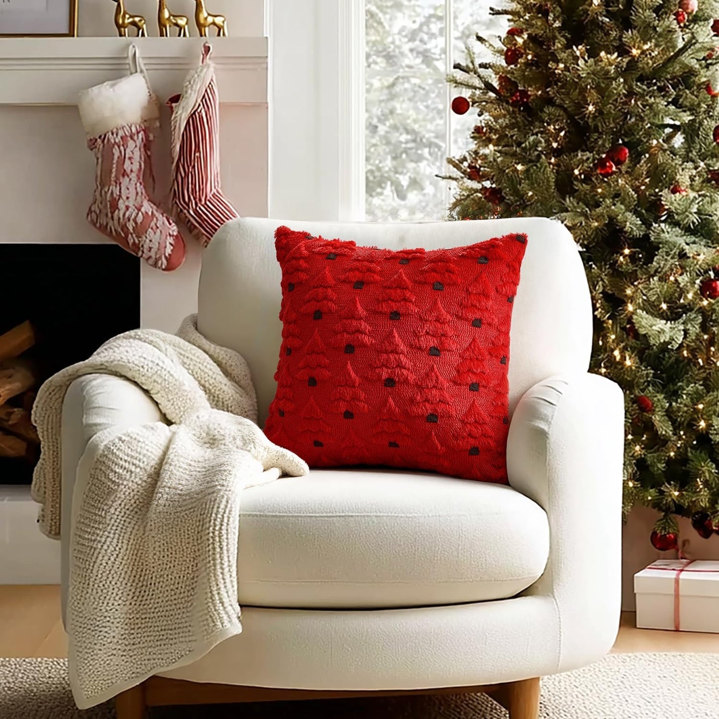 Christmas Tree Decorative Pillow Covers Faux Fur Wool Throw Pillows Soft Plush Cushion Covers Set of 2 Xmas Home Decor Winter Holiday for Sofa Couch Livingroom Bed 18X18 Inch Red