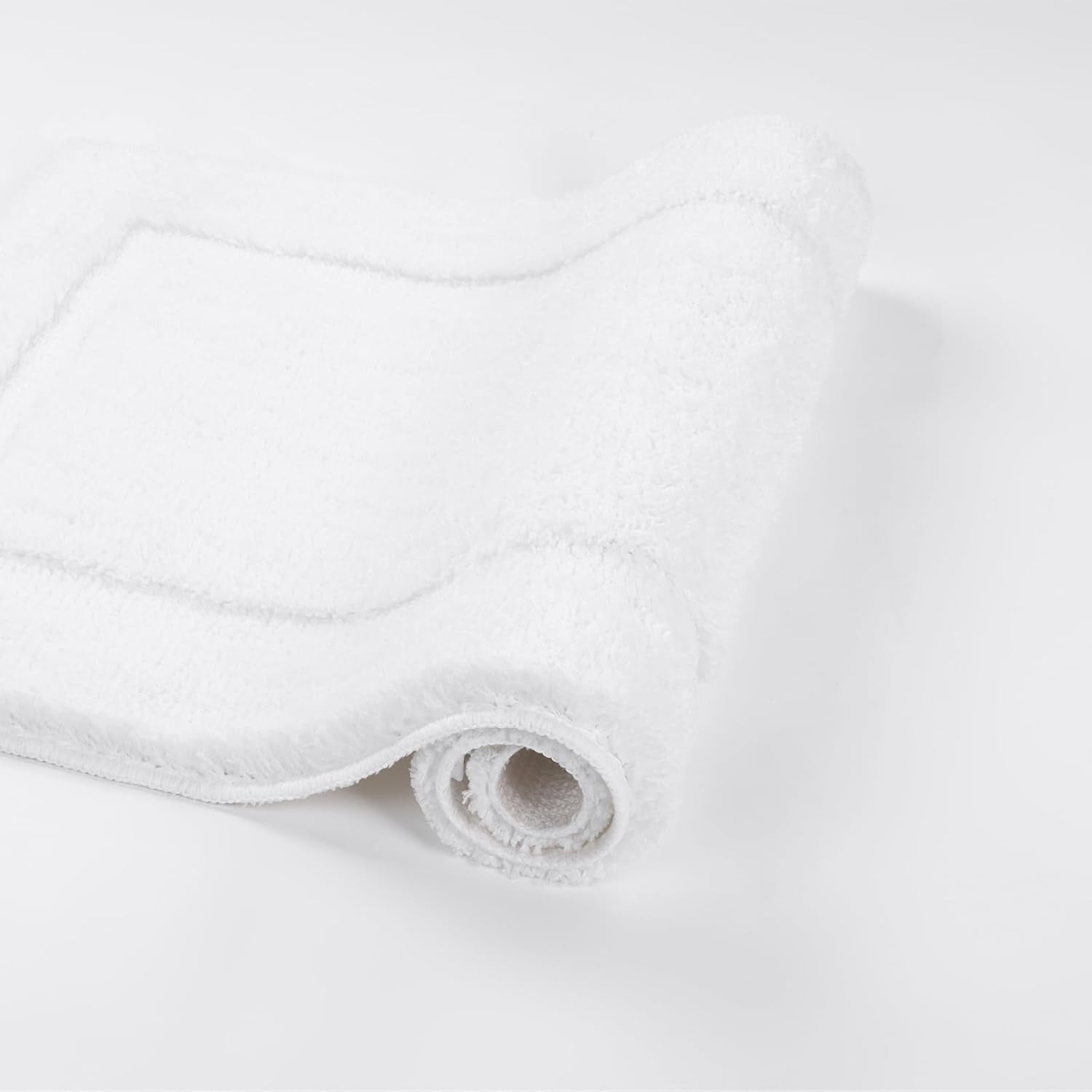 Super Soft Small Bathroom Rugs 16X24 Inch Non Slip Washable Bath Rugs Microfiber Bath Mats for Bathroom Floor Tub Shower Vanity Sink Decor Accessories, White 1'4" X 2'