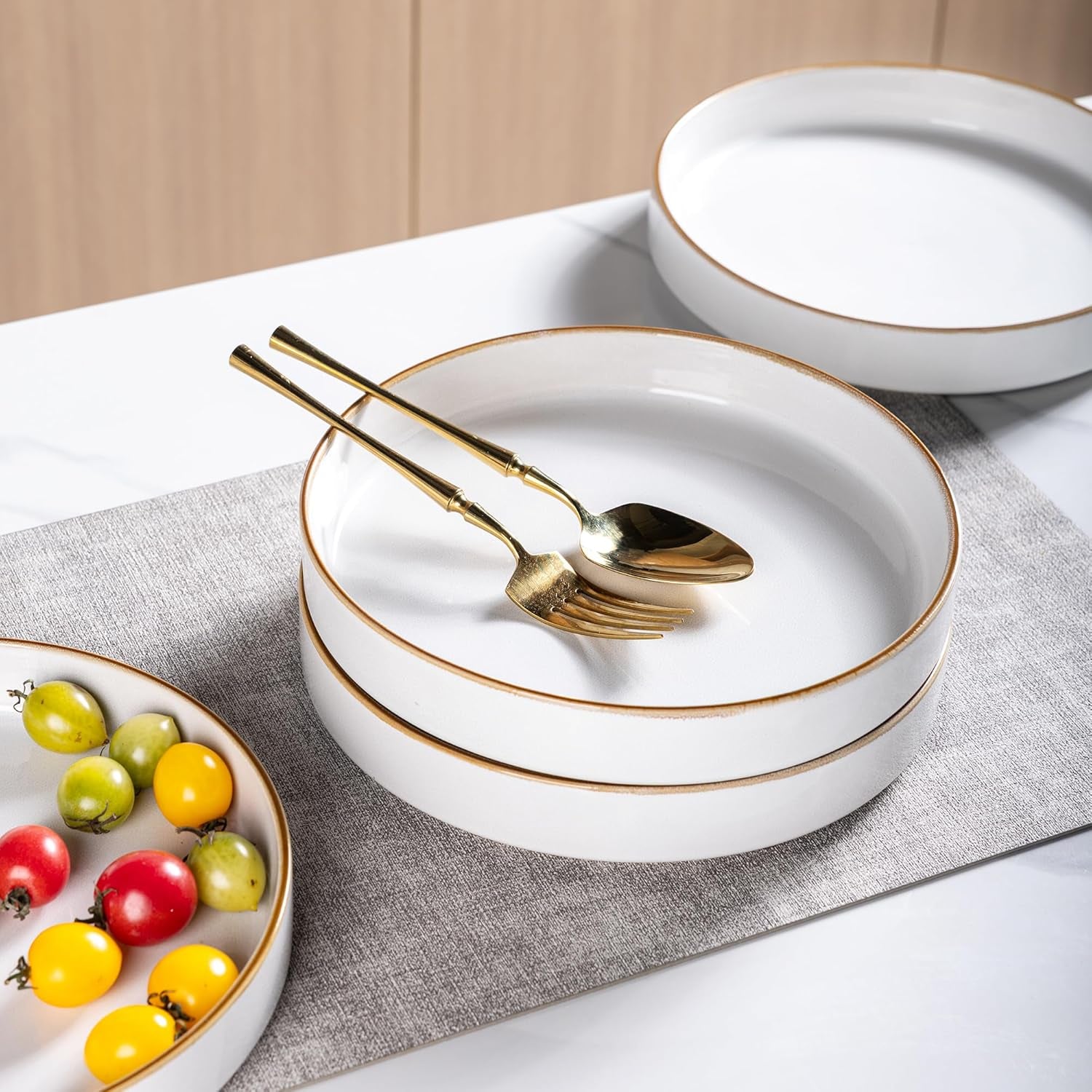 Large 9-Inch Ceramic Pasta Bowls Set of 4, 32 Oz Stoneware Serving Bowls for Kitchen, Versatile Wide Bowls for Fruit, Pasta, Salad, Oatmeal, Microwave Safe, Pearl White