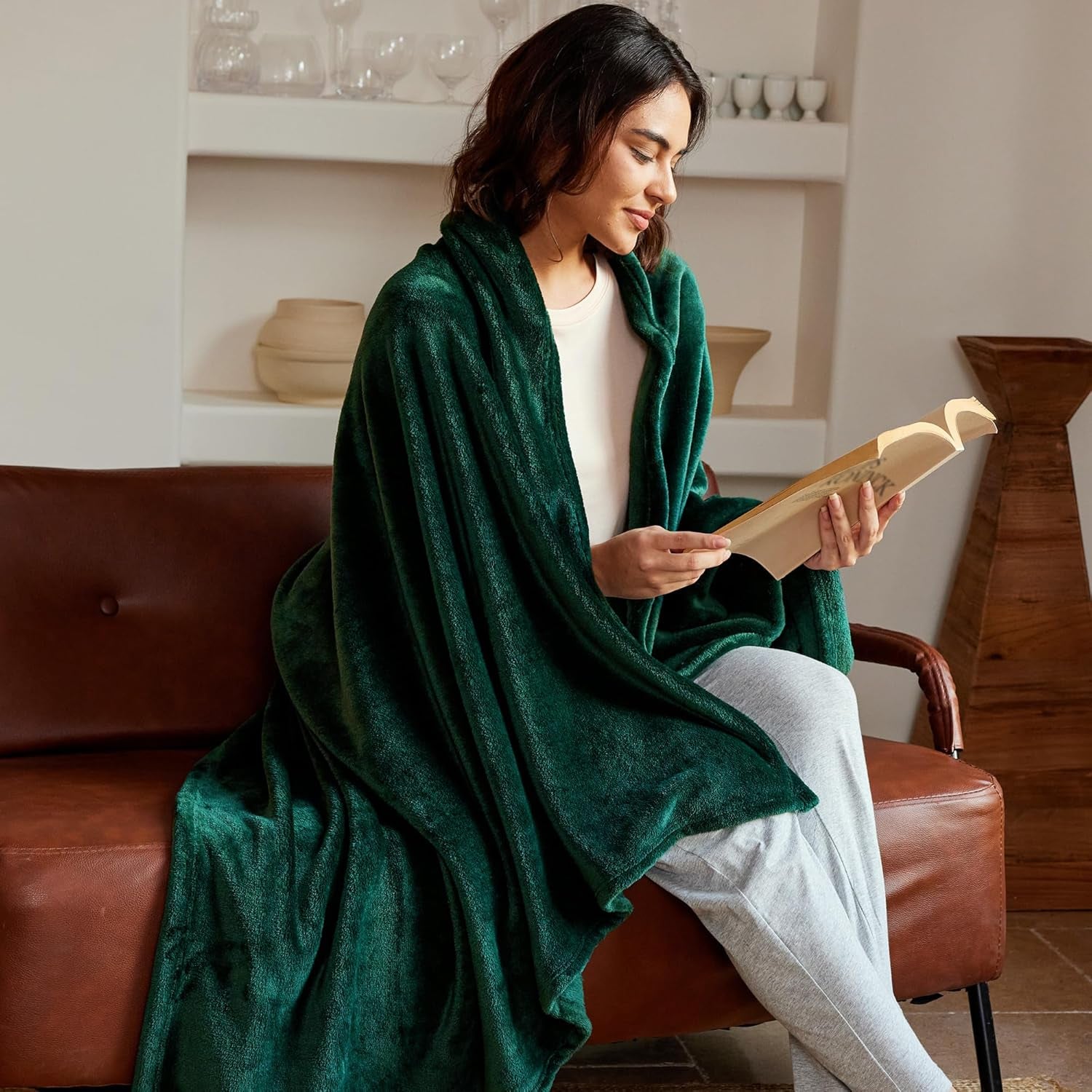 Extra Large Forest Green Fleece Throw Blanket - 300GSM Super Soft and Warm, Cozy and Lightweight for All Season Use, 50x70 Inches