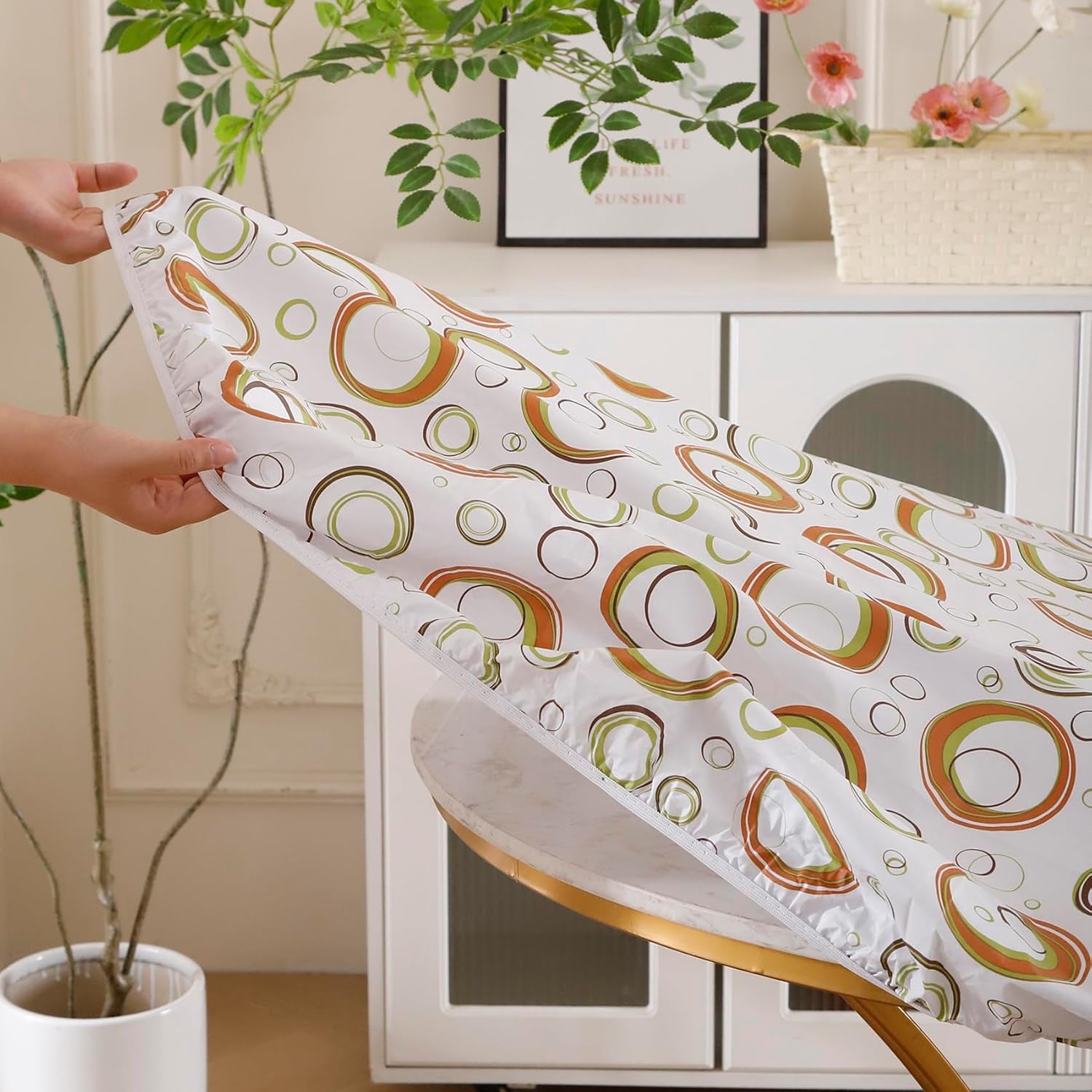 Round Vinyl Fitted Tablecloth with Flannel Backing Elastic Edge Design Table Cover Waterproof Oil-Proof PVC Table Cloth Stain-Resistant Best for 32"-36" Round