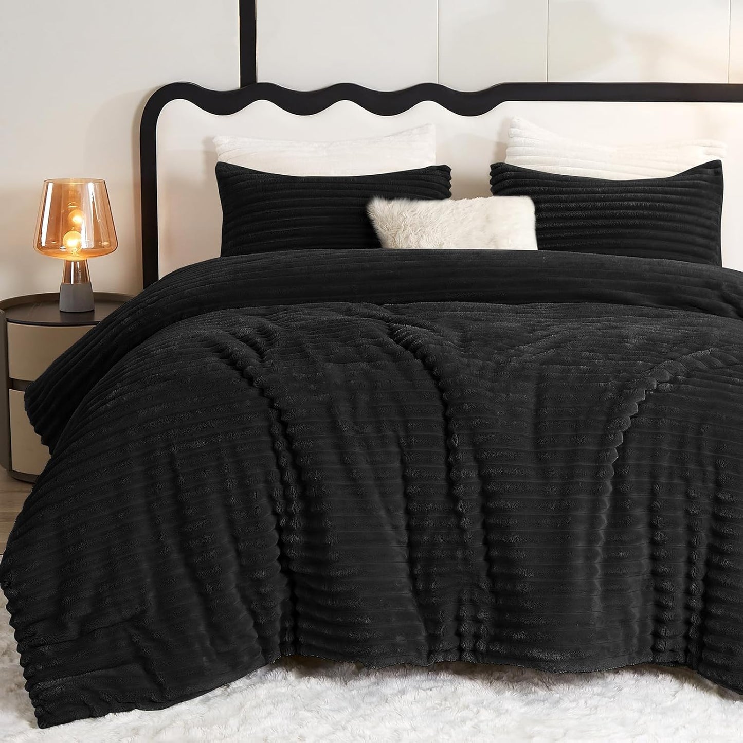 Fluffy Queen Comforter Set - Super Soft Faux Fur Black Comforter Queen Size, Winter Warm Fleece Bedding Set, 3 Pieces Plush Fuzzy Bed Set (1 Shaggy Comforter, 2 Pillowcases)