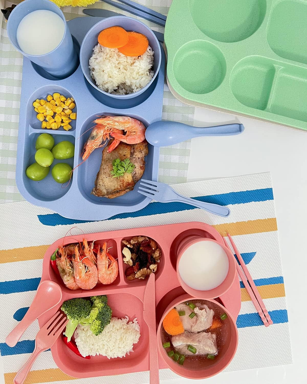 Unbreakable Divided Plates, 4 Pack Wheat Straw Tray, Large Fast Food Tray for Toddlers Adults Kids Children, Lightweight Plates, Dishwasher and Microwave Safe