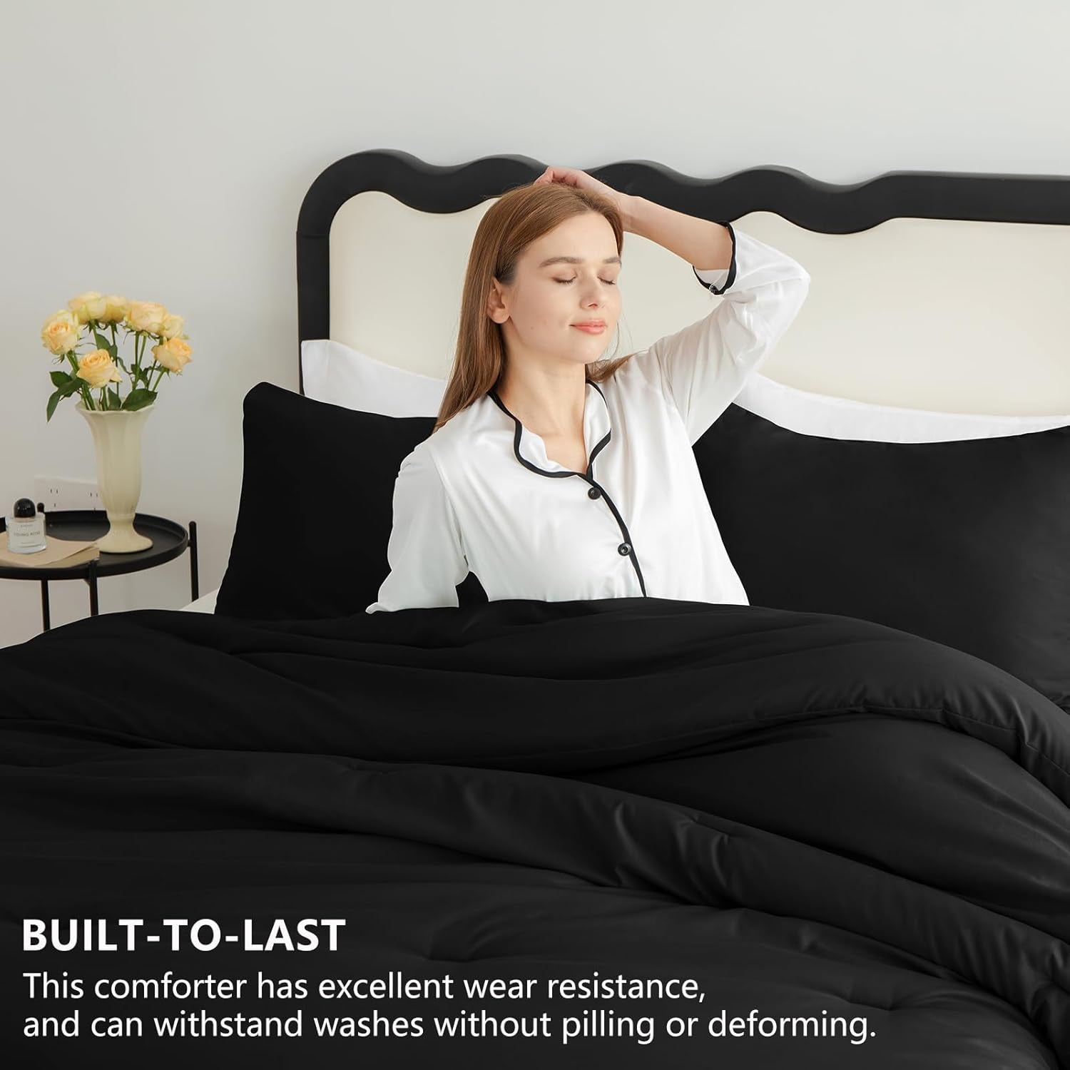 Queen Comforter Set Black, 3 Pieces Solid Queen Comforter Breathable Quilted Style Bedding Sets, Luxury Soft Microfiber down Alternative Comforter for All Season (1 Comforter & 2 Pillowcases)