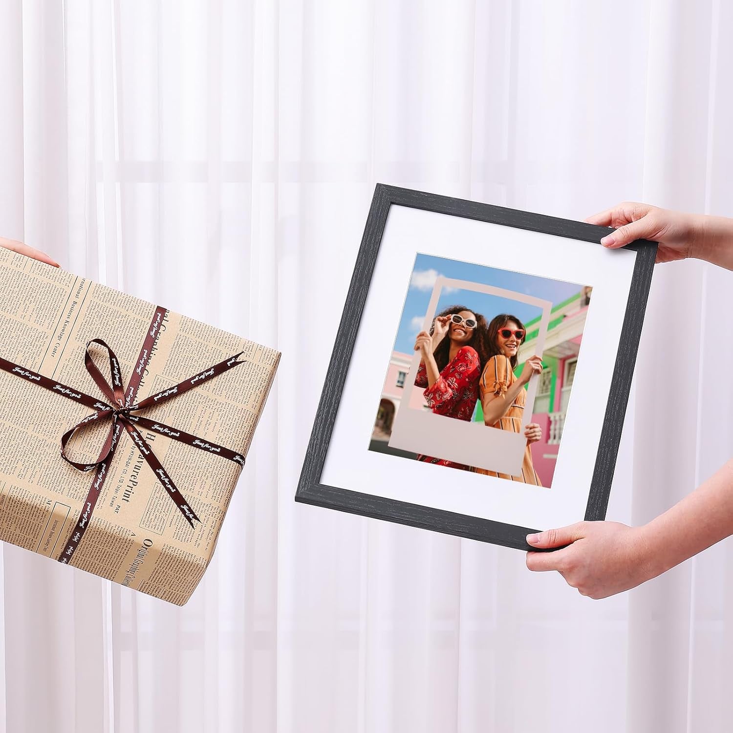 11X14 Picture Frame, Display Pictures 8X10 with Mat or 11X14 without Mat, Photo Frame for Wall Mounting, Black, 1 Pack